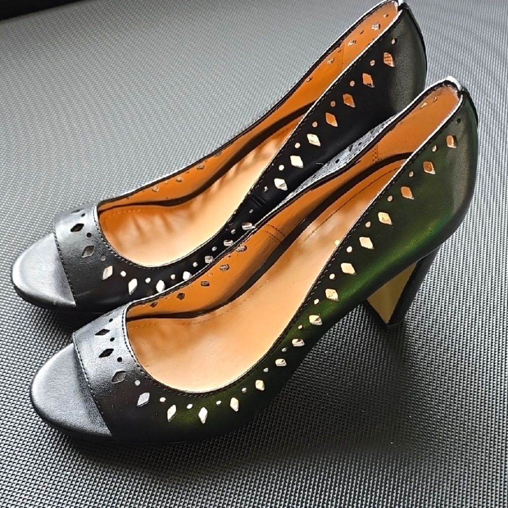 Chic Black Peep Toe Heels DKNY Size 7.5